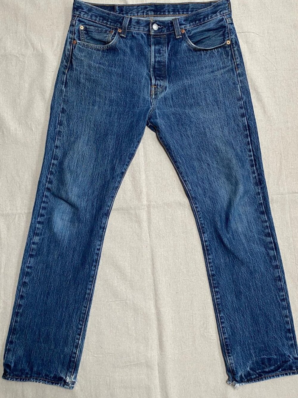 Levi's 501 Button Fly Jeans, W33 L32, Medium Wash, Honeycomb fade, 2018